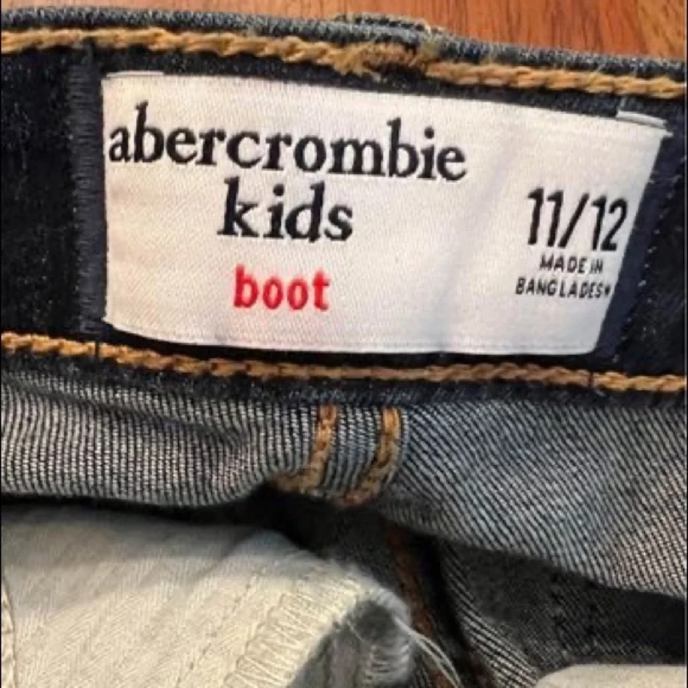 Abercrombie Kids NWT girls.bootcut jean - Picture 2 of 4
